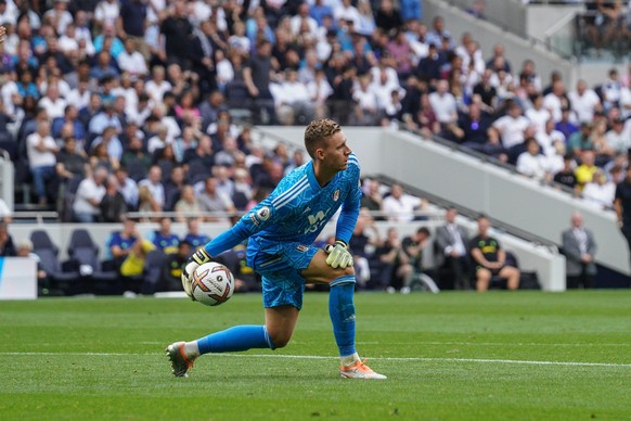 Premier League Tottenham Hotspur v Fulham Bernd Leno 17 of Fulham rolls the ball out during the Premier League match Tottenham Hotspur vs Fulham at Tottenham Hotspur Stadium, London, United Kingdom, 3 ...