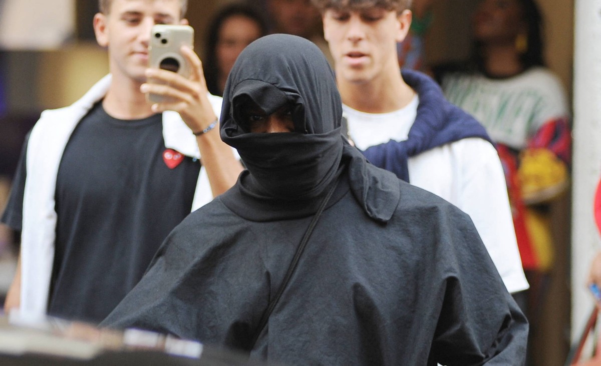 Bilder des Jahres 2023, Entertainment 09 September Entertainment Themen der Woche KW38 Entertainment Bilder des Tages - Milan, 22-09-2023 Kanye West leaves the Zanotti showroom in via Montenapoleone,  ...
