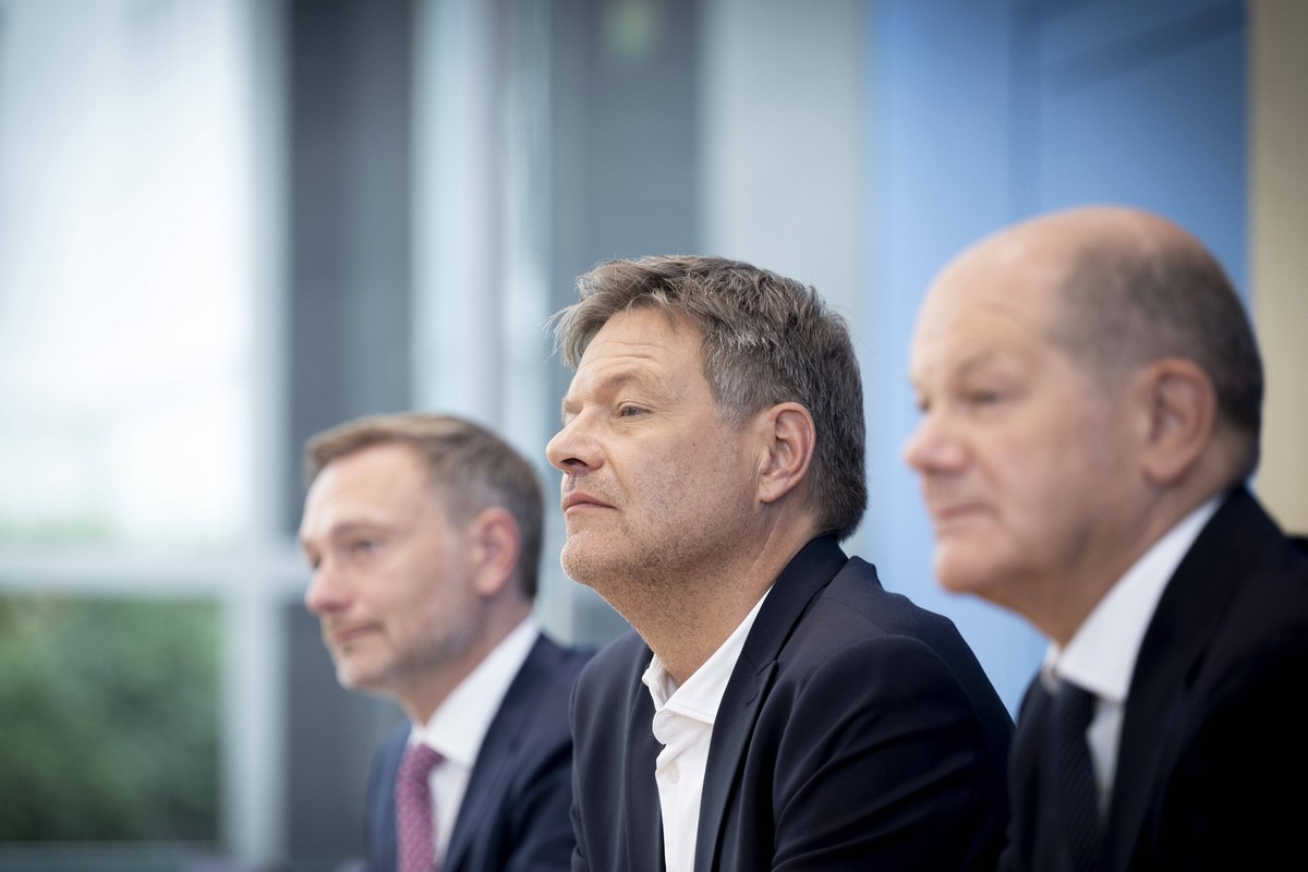 Scholz, Habeck, Lindner - Bundeshaushalt 2025 DEU, Deutschland, Germany, Berlin, 05.07.2024 Christian Lindner , Bundesfinanzminister FDP , Robert Habeck , Bundesminister fuer Wirtschaft und Klimaschut ...