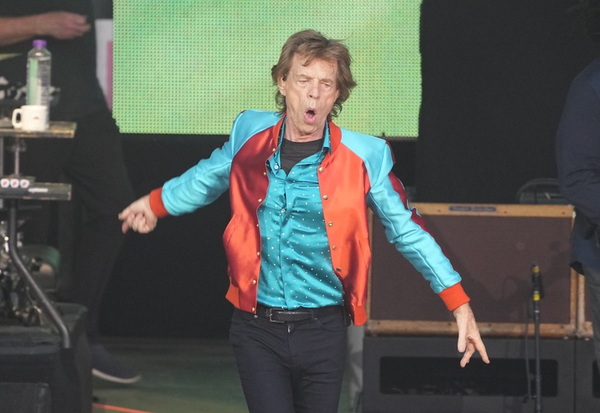 03.08.2022, Berlin: Mick Jagger von der britischen Band Rolling Stones singt w