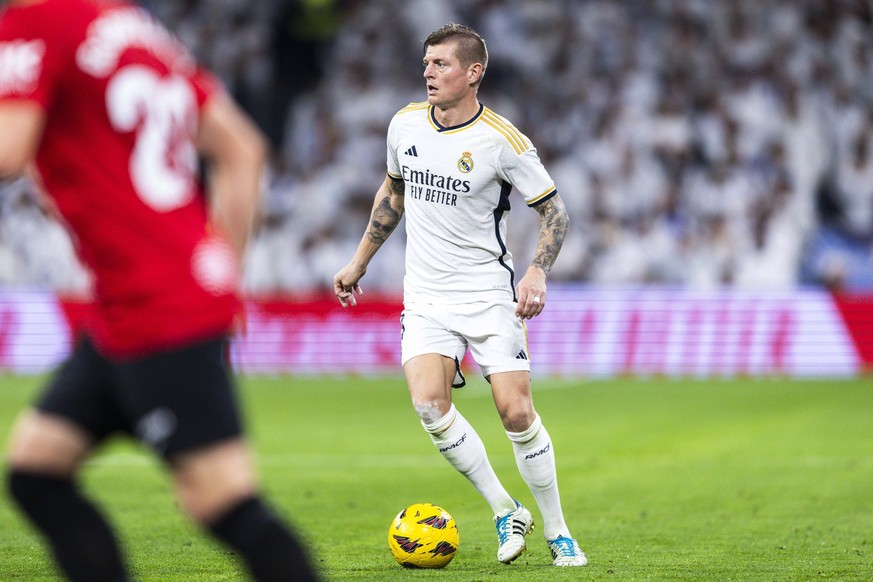 Toni Kroos of Real Madrid CF in action with the ball during the LaLiga EA Sports match between Real Madrid CF and RCD Mallorca at Estadio Santiago Bernabeu on January 3, 2024 in Madrid, Spain. Photo b ...