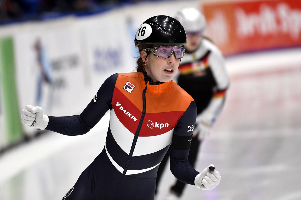 12-01-2019 SHORTTRACK: ISU EUROPEES KAMPIOENSCHAP: DORDRECHT Lara van Ruijven finishes third in the 500 meter A Final Foto: Sander Chamid xVIxVIxImagesx/xSoenarxChamidxsportfotografiexIVx PUBLICATIONx ...