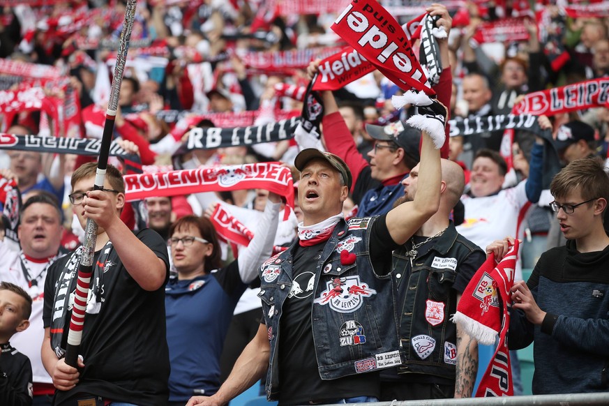 RB Leipzig - Freiburg / Fussball Bundesliga Leipzig, 27.04.2019, Red Bull Arena, Fussball, Bundesliga, 31.Spieltag , RB Leipzig vs. SC Freiburg 2:1 (1:0) , Im Bild: Fans von RB Leipzig. , DFL regulati ...