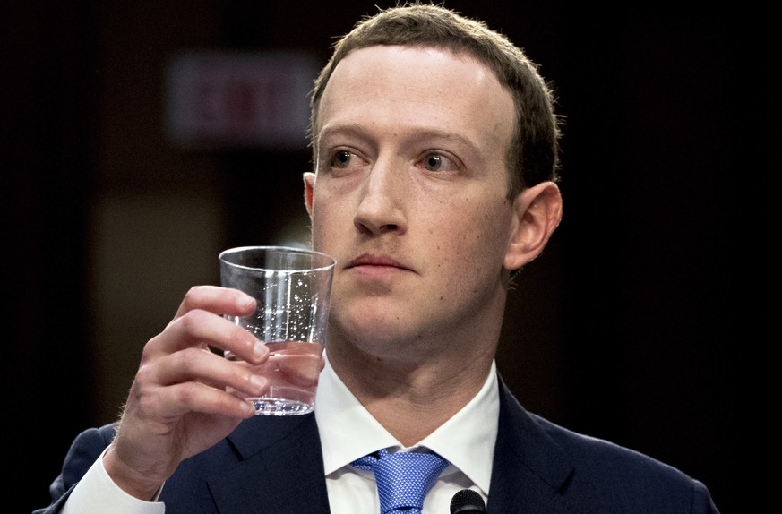 Mark Zuckerberg ist selbst Opfer des Facebook-Skandals, sagt er