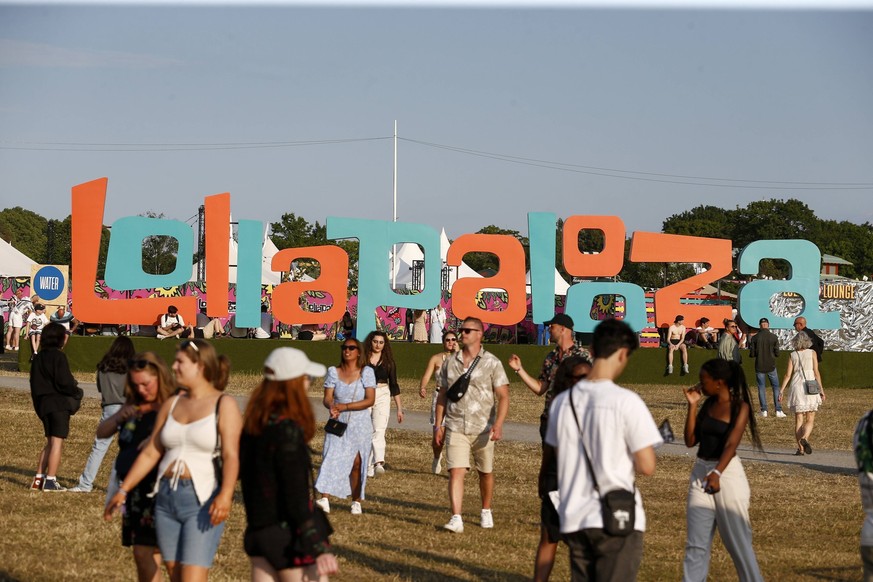 Entertainment Bilder des Tages STOCKHOLM 20230629 Festivalomradet under torsdagen pa Lollapalooza pa Gärdet. Stockholm SVERIGE x11930x *** STOCKHOLM 20230629 The festival area on Thursday at Lollapalo ...