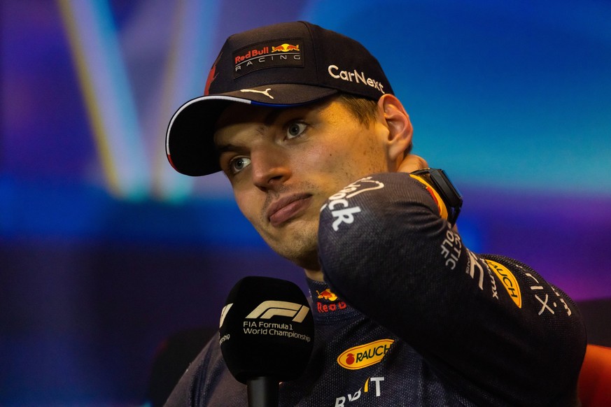 Formula 1 2022: Abu Dhabi GP YAS MARINA CIRCUIT, UNITED ARAB EMIRATES - NOVEMBER 20: Winner Max Verstappen, Red Bull Racing, in the drivers press conference, PK, Pressekonferenz during the Abu Dhabi G ...