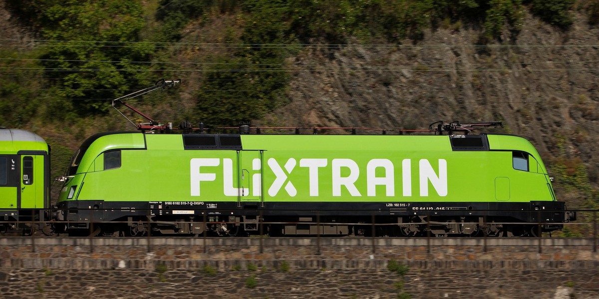 Flixtrain, Deutschland, Rheinland-Pfalz, Sankt Goarshausen Flixtrain, Germany, Rhineland-Palatinate, Sankt Goarshausen BLWS668191 *** flixtrain, Germany, Rhineland Palatinate, Sankt Goarshausen flixtr ...