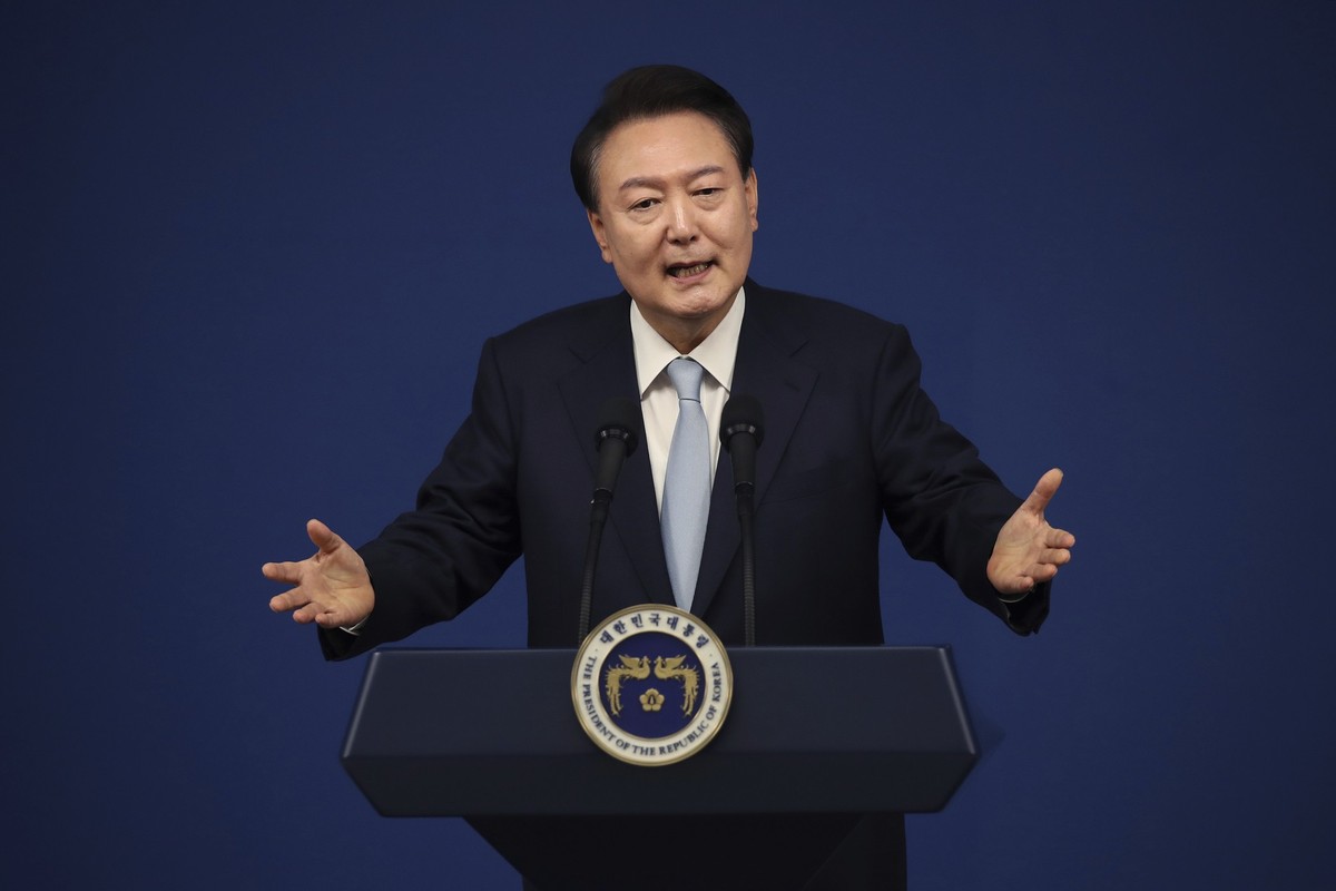 ARCHIV - 29.08.2024, Südkorea, Seoul: Der südkoreanische Präsident Yoon Suk Yeol hält eine Rede während seiner Pressekonferenz im Präsidialamt. (zu dpa: «Südkoreas Präsident warnt Nordkorea vor Einsat ...