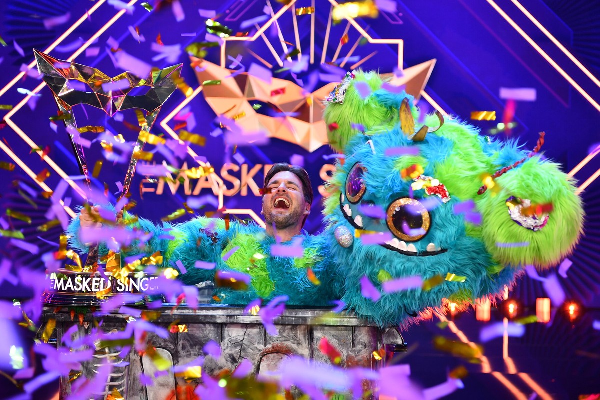 Das rockt! In einem bombastischen Finale begeistert M�LLI M�LLER noch einmal mit unvergleichlichen Auftritten, seiner unb�ndigen Spielfreude und gewinnt die f�nfte Staffel "The Masked Singer" ...