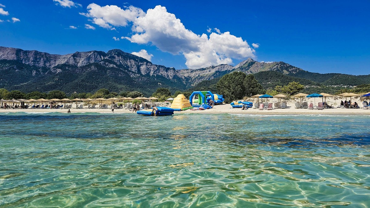 Griechenland-Urlaub: Touristen alarmiert wegen Wespen-Plage