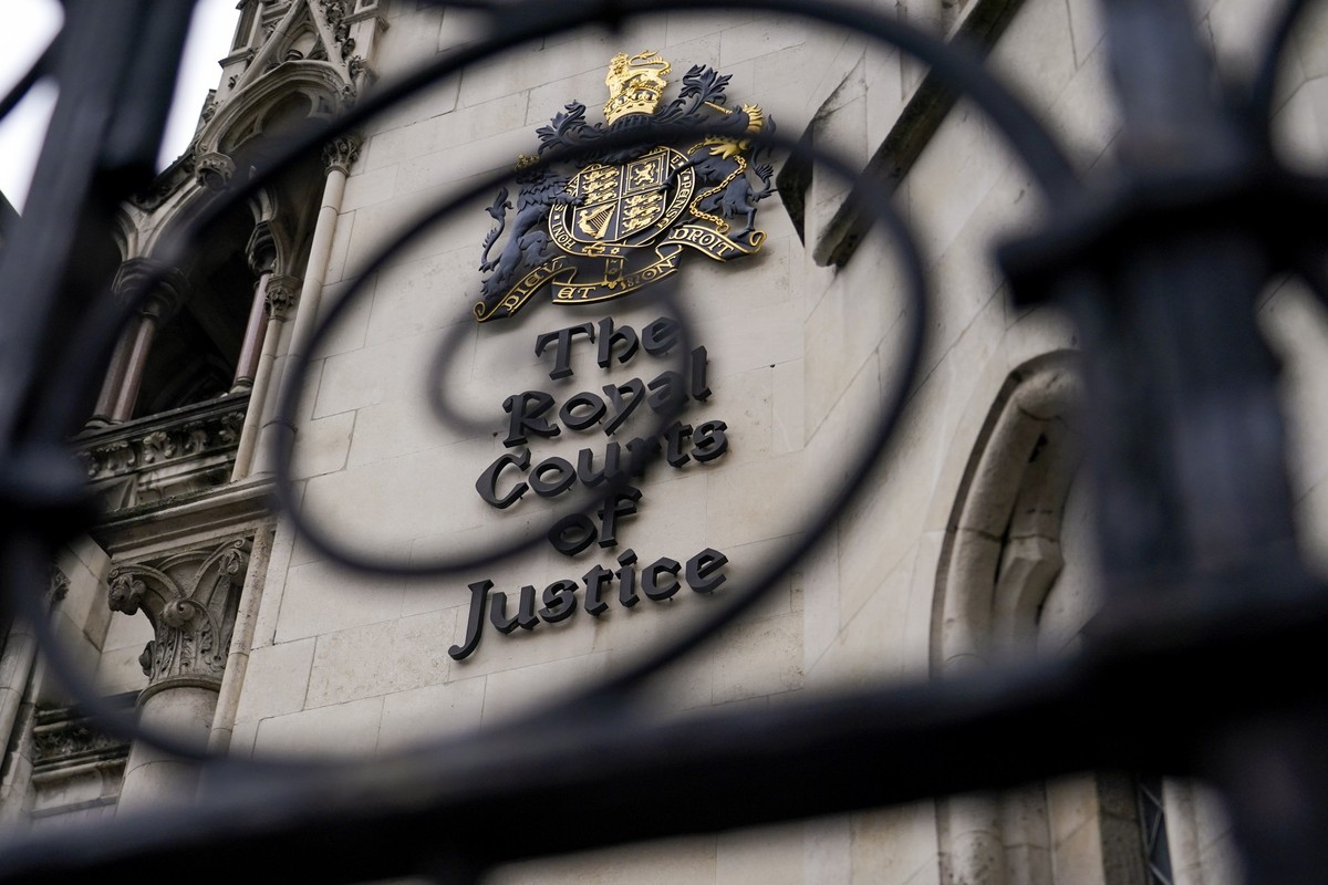 05.12.2023, Großbritannien, London: Ein Blick auf das Royal Court of Justice, wo der britische Prinz Harry die Entscheidung vom Februar 2020 anfechtet, sein Sicherheitspersonal herabzustufen, nachdem  ...