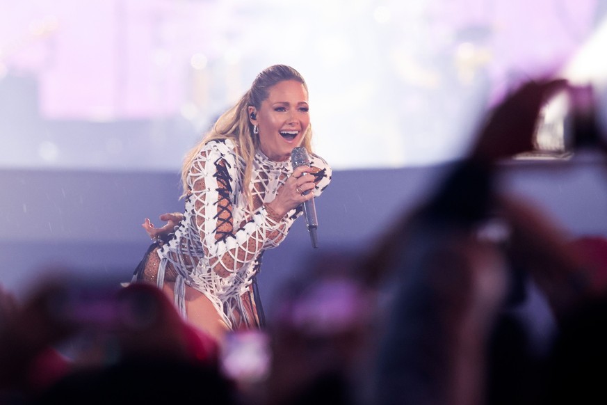 MUNICH, GERMANY - AUGUST 20: Helene Fischer performs live onstage at Messe Muenchen on August 20, 2022 in Munich, Germany. (Photo by Andreas Rentz/Getty Images)