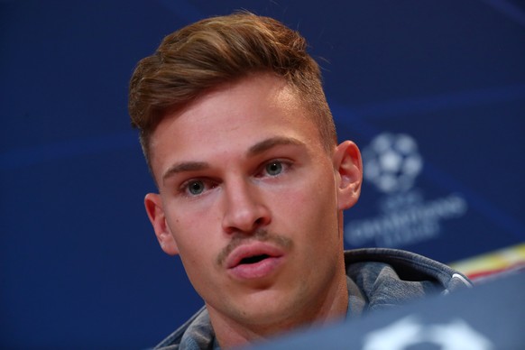 Soccer Football - Champions League - Bayern Munich Press Conference - Allianz Arena, Munich, Germany - November 6, 2018 Bayern Munich&#039;s Joshua Kimmich during a press conference REUTERS/Michael Da ...