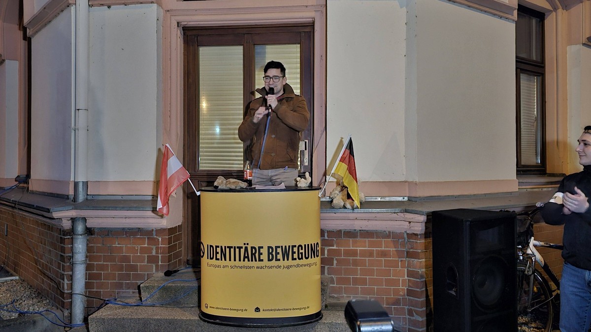 Demo gegen Identit�re Bewegung 23.02.2024, Chemnitz, Demonstration Das B�ndnis Chemnitz Nazifrei hat f�r Freitag um 18.00 Uhr in Chemnitz, Zwickauer Stra�e/ Edisonstra�e, zu einer Demonstration gegen  ...