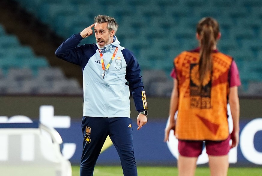 Spain press conference, PK, Pressekonferenz and Training - FIFA Women s World Cup 2023 - Stadium Australia - Saturday 19th August Spain manager Jorge Vilda during a training session at Stadium Austral ...