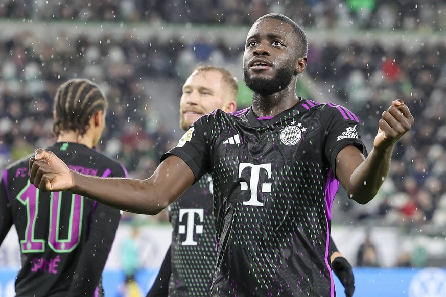 Germany, Wolfsburg, 20.12.2023, Volkswagen Arena, VfL Wolfsburg vs FC Bayern Muenchen - 1. Bundesliga, Dayot Upamecano FC Bayern Muenchen cheers Wolfsburg Volkswagen Arena Germany *** Germany, Wolfsbu ...