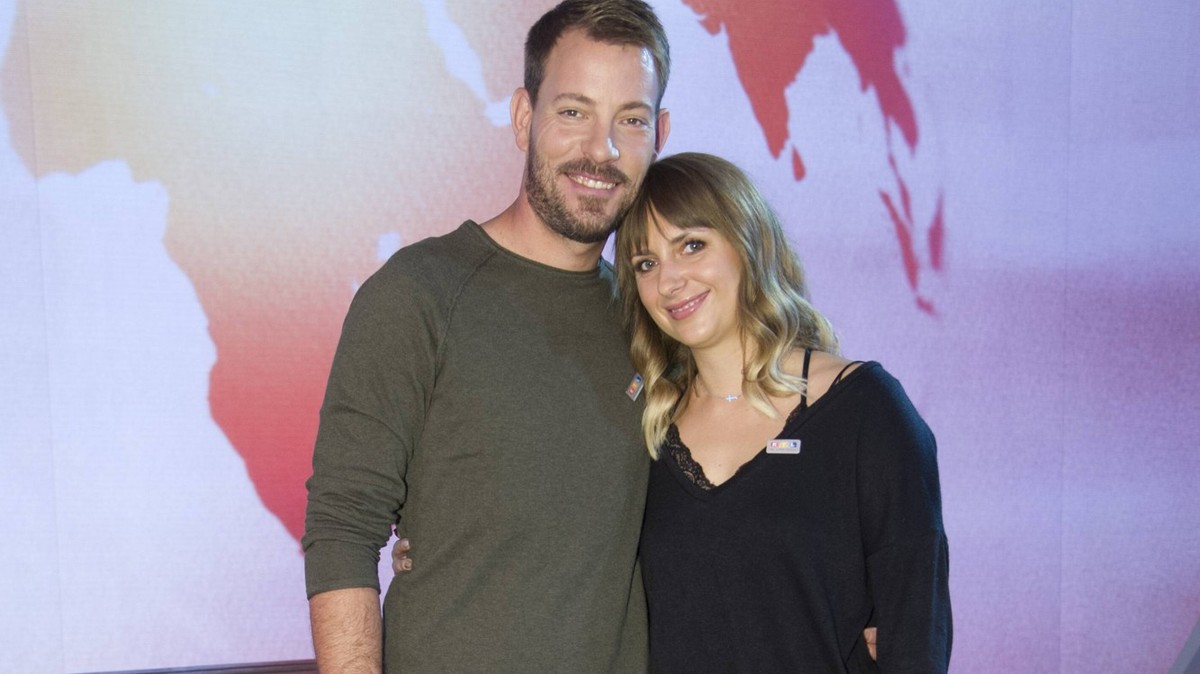 Anna und Gerald HEISER, Bauer sucht Frau , Portraet, Porträt, Portrait, angeschnittenes Einzelbild, Einzelmotiv, 23. RTL Spendenmarathon Wir helfen Kindern , Fernsehen, 23.-24.11.2017. *** Anna und Ge ...