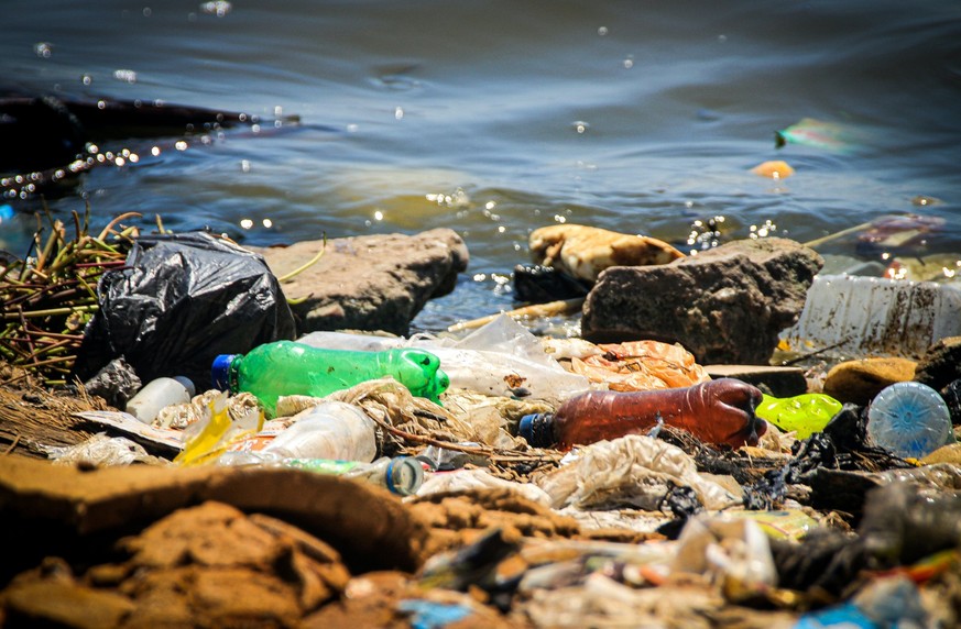 Wasser Meer Strand Plastik Müll Abfall