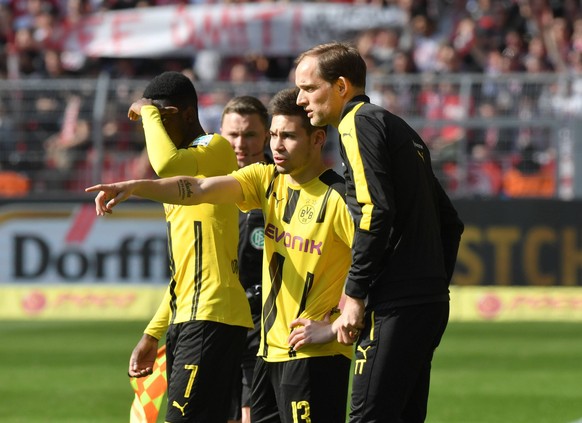 29 de abril de 2017, fútbol, ​​Bundesliga temporada 1 2016 2017, jornada 31, Borussia Dortmund - OLFC Colonia 0-0, desde la derecha, entrenador Thomas Tuchel (Borussia Dortmund), Rafael Guerrero, Rafael Guerrero (Boer...