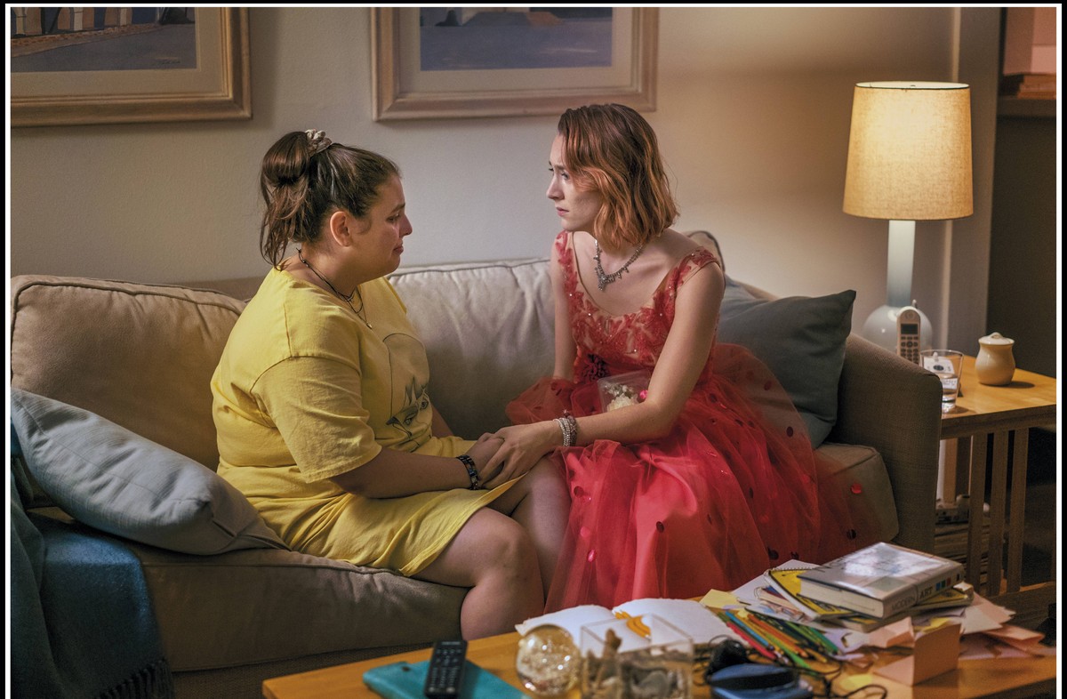 Universal - Scott Rudin Productions - Entertainment 360 - IAC Films / DR LADY BIRD de Greta Gerwig 2017 USA avec Beanie Feldstein et Saoirse Ronan PUBLICATIONxINxGERxSUIxAUTxONLY LADY BIRD (2017) 16 N ...