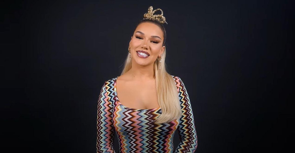 Shirin David stellte ihren Fans ihr neues Album "Bitches brauchen Rap" genauer vor.