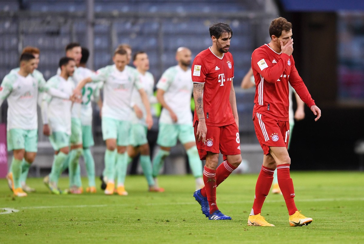 Fussball 1. Bundesliga Saison 20/21: FC Bayern Muenchen - SV Werder Bremen Fussball 1. Bundesliga Saison 2020/2021 8. Spieltag 21.11.2020 FC Bayern Muenchen - SV Werder Bremen Enttaeuschung FC Bayern  ...