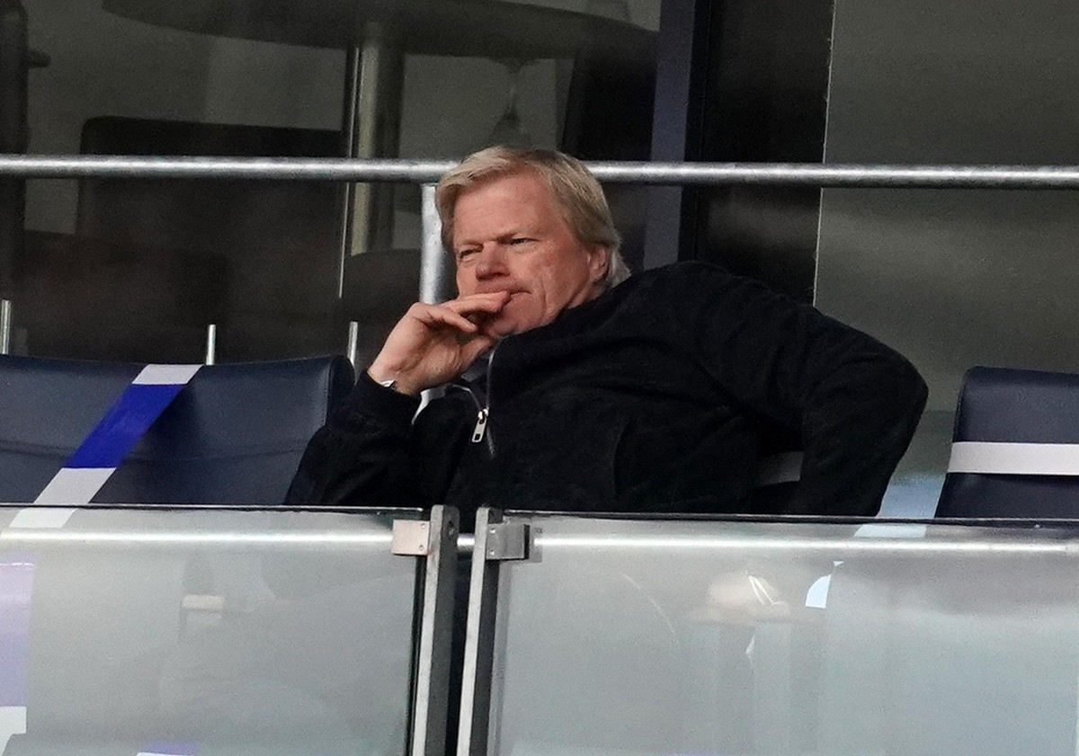 27.09.2020, PreZero-Arena, Sinsheim, GER, 1.FBL, TSG 1899 Hoffenheim vs FC Bayern München , DFL regulations prohibit any use of photographs as image sequences and/or quasi-video. im Bild Oliver Kahn ( ...
