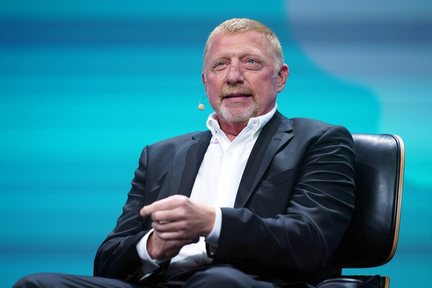 10.05.2023, Hamburg: Boris Becker, ehemaliger Tennis-Spieler, sitzt auf der Bühne der Digital-Messe OMR in den Messehallen. Rund 70.000 Besucher werden zum diesjährigen OMR Festival in Hamburg erwarte ...