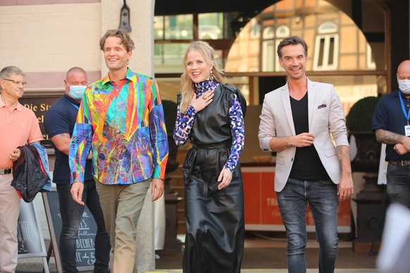 Toby Gad, Musikproduzent (l-r), Ilse DeLange, Sängerin, und Schlagerstar Florian Silbereisen, die neuen Jurymitglieder der RTL-Castingshow «Deutschland sucht den Superstar» (DSDS), stehen auf dem Mark ...