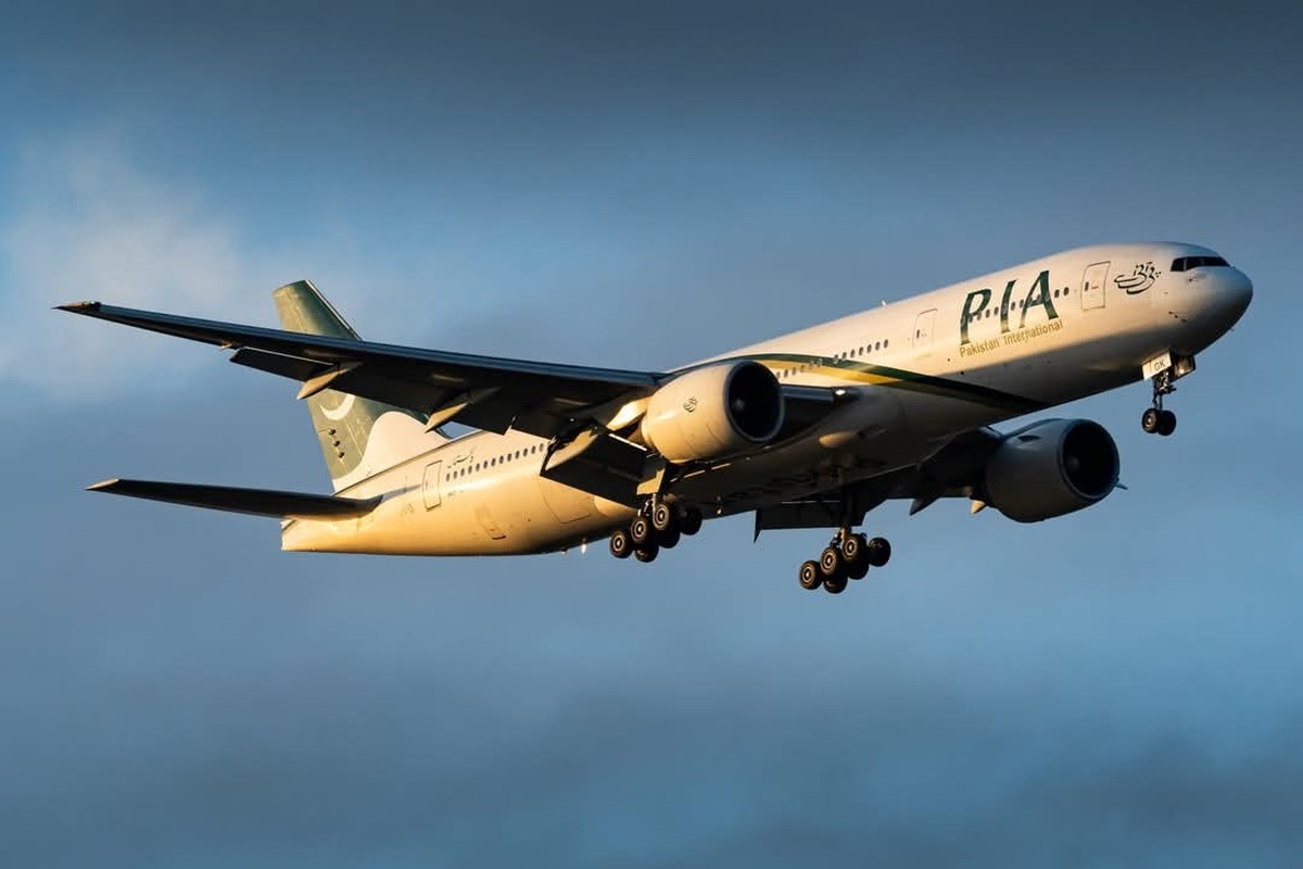 Die pakistanische Fluggesellschaft PIA wirbt wieder mit Reisezielen in Europa.