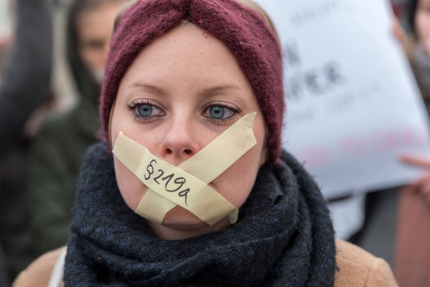 4 Ansagen von Familienministerin Giffey, die die Diskussion um §219a nach vorne bringen