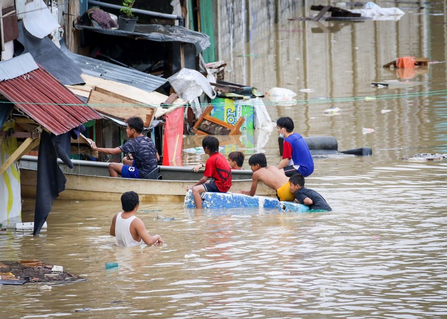 Typhoon Ulysses (Vamco) batters Metro Manila The Philippines 21st tropical cyclone Ulysses, internationally known as Vamco leaves Philippine after overnight fierce visit in the country, released power ...