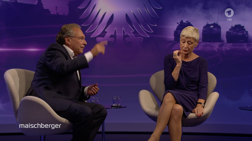 Klaus Ernst und Marieluise Beck streiten über ihre Ansichten bezüglich des Ukraine-Krieges.