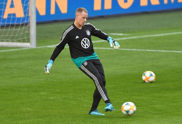 Soccer Football - Euro 2020 Qualifier - Germany Training - Volksparkstadion, Hamburg, Germany - September 5, 2019 Germany&#039;s Marc-Andre ter Stegen during training REUTERS/Fabian Bimmer