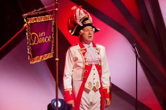 14.04.2023, Nordrhein-Westfalen, K�ln: Joachim Llambi, Jurymitglied, tanzt in der RTL-Tanzshow &quot;Let&#039;s Dance&quot; im Coloneum. Foto: Rolf Vennenbernd/dpa +++ dpa-Bildfunk +++