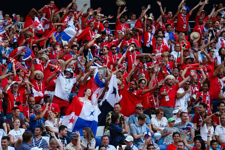 England v Panama 2018 FIFA World Cup WM Weltmeisterschaft Fussball Panama Fans and Supporters celebrate Felipe Baloy (c) scoring their first goal against England during the 2018 FIFA World Cup match a ...