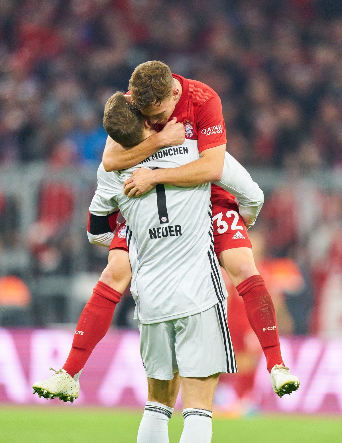 Tragende Rolle: Kapitän Manuel Neuer und Joshua Kimmich.