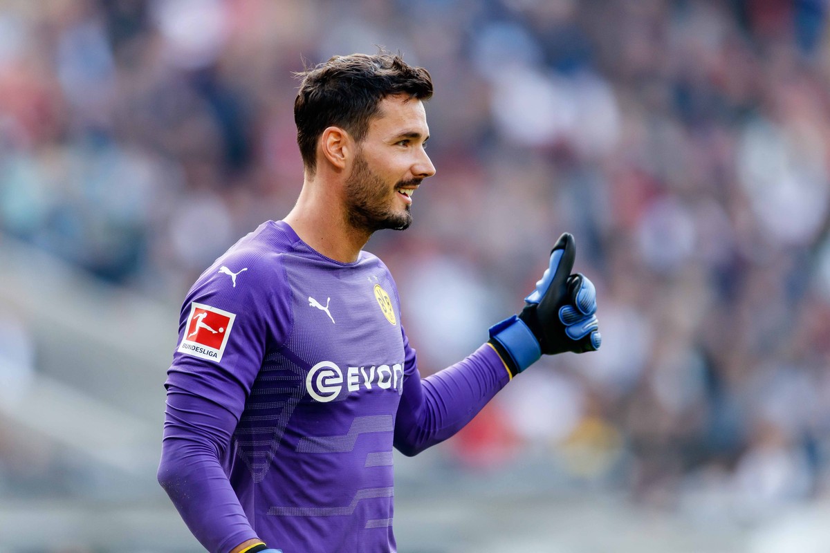 Stuttgart, Deutschland, 20.10.2018, 1. Bundesliga 8. Spieltag, VfB Stuttgart - BV Borussia Dortmund, Torwart Roman Buerki (BVB) gestikuliert, gestik ( DeFodi048 *** Stuttgart Germany 20 10 2018 1 Bund ...