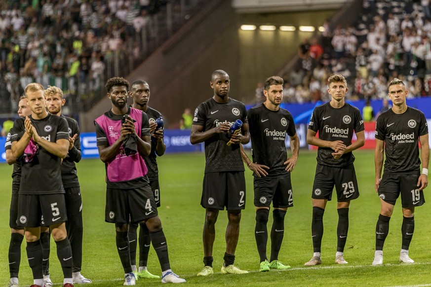 Champions League: Eintracht Frankfurt - Sporting Lissabon, Deutsche Bank Park, Frankfurt, 06.09.2022 Jerome Onguene Eintracht Frankfurt 4 &amp; Evan Ndicka Eintracht Frankfurt 2 &amp; Lucas Alario Ein ...