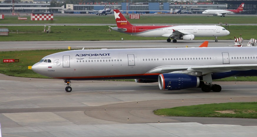 Briten kontrollieren russisches Flugzeug in London und empören Putin