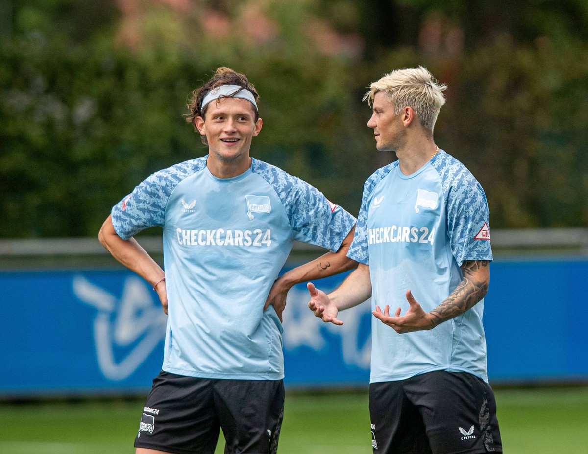 Fussball, Herren, Saison 2025/26, 2. Bundesliga, Hertha BSC, Training, v.l. Fabian Reese Hertha BSC, Dawid Kownacki Hertha BSC, 22.07. 2025, *** Soccer, Men, Season 2025 26, 2 Bundesliga, Hertha BSC, ...