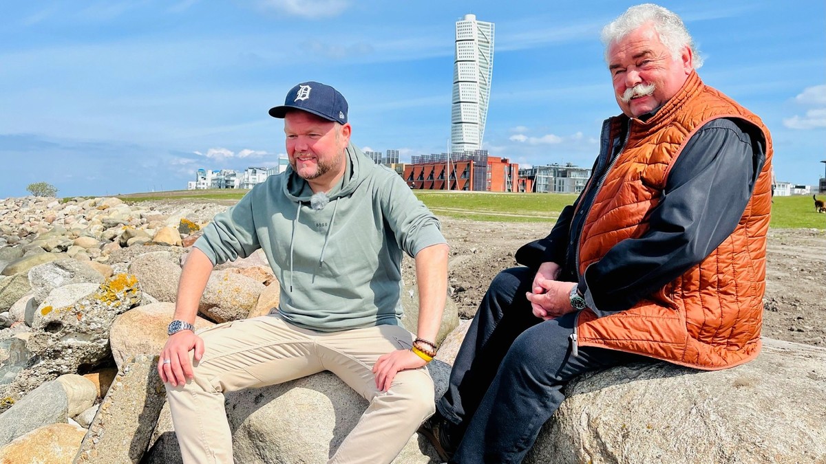 Sascha Stemberg (l.) und Walter Stemberg in Malmö, Schweden.
Die Verwendung des sendungsbezogenen Materials ist nur mit dem Hinweis und Verlinkung auf RTL+ gestattet.