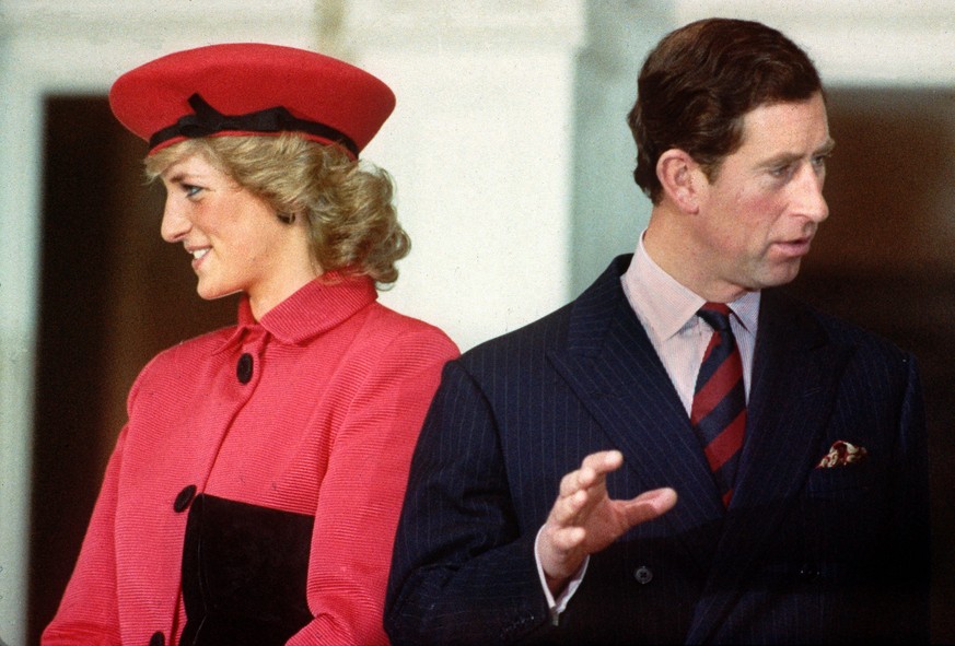 La principessa Diana e il principe Carlo alla cerimonia di premiazione.