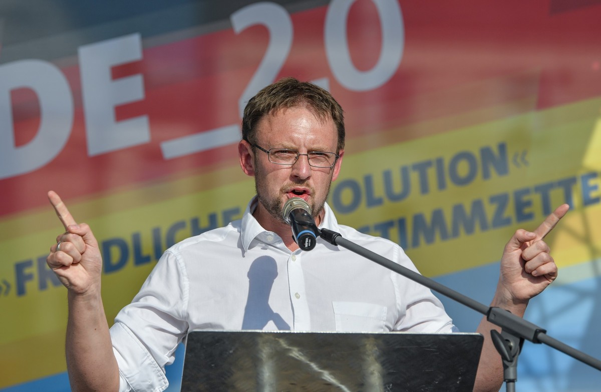 ARCHIV - 04.08.2019, Brandenburg, Cottbus: Rolf Weigand, Abgeordneter der AfD im s