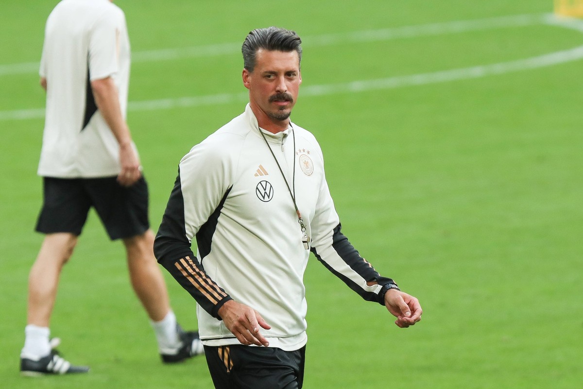 Fussball, Nationalmannschaft Saison 2023/2024 Abschlusstraining der Deutschen Nationalmannschaft vor dem L�nderspiel gegen Frankreich 11.09.2023, SIGNAL-IDUNA-PARK Dortmund Sandro Wagner Co Trainer, i ...
