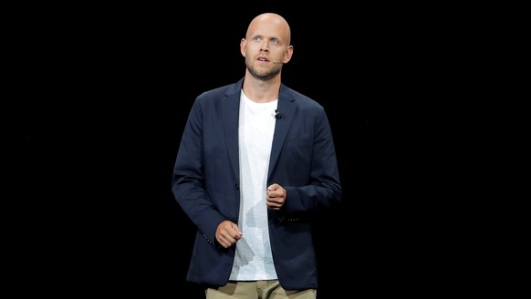 REFILE - CORRECTING DATE Daniel Ek, CEO of Spotify speaks at a Samsung product launch event in Brooklyn, New York, U.S., August 9, 2018. REUTERS/Lucas Jackson