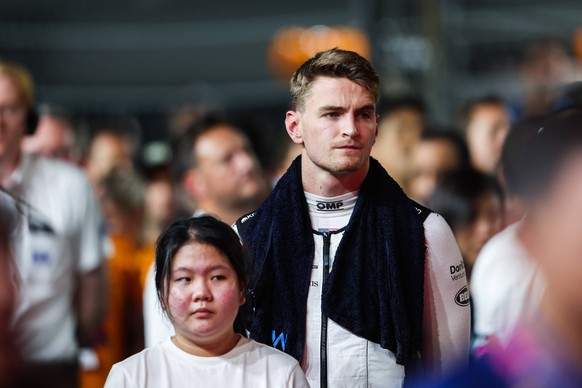 2 Logan Sargeant USA, Williams Racing, F1 Grand Prix of Singapore at Marina Bay Street Circuit on September 17, 2023 in Singapore, Singapore. Photo by HOCH ZWEI Singapore Singapore *** 2 Logan Sargean ...