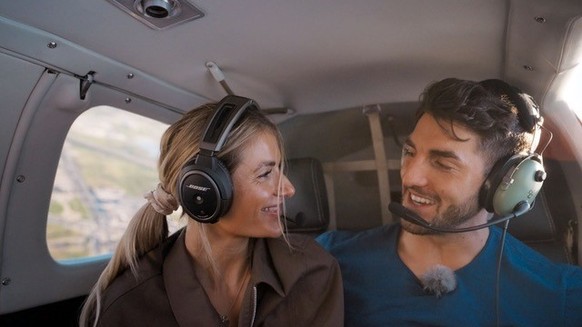 Rebecca und Dennis beim Rundflug über Kapstadt.