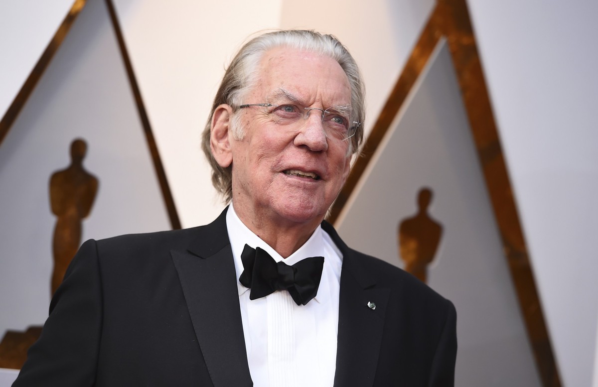 ARCHIV - 05.03.2018, USA, Los Angeles: Donald Sutherland erscheint bei der Oscar-Verleihung in Los Angeles am 4. März 2018. Der kanadische Schauspieler Donald Sutherland ist tot. Foto: Jordan Strauss/ ...