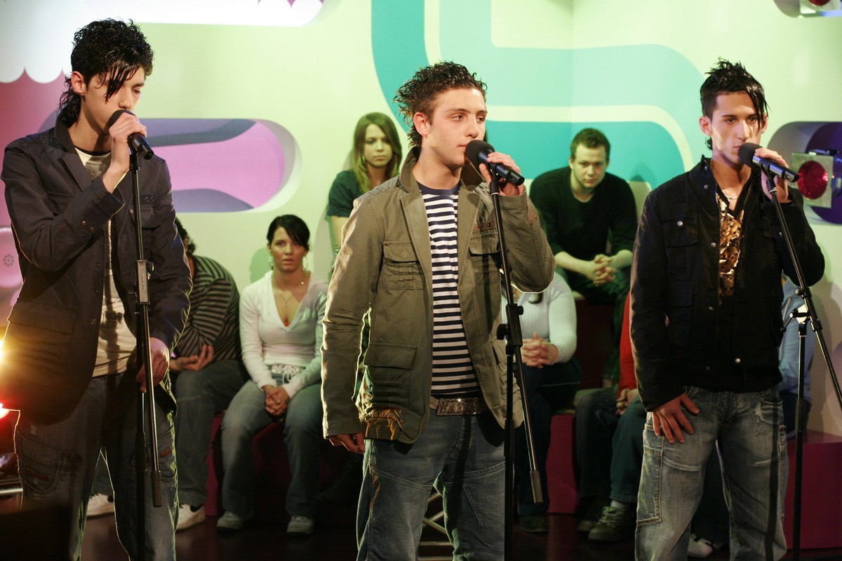 Grup Tekkan 48/ TV: Grup Tekkan bei Viva Live in den Berliner MTV-Studios, v.l.: Rapper Sulcuk, Fatih und Ismail, Hip Hop, Rap, Pop, Musik, Berlin Deutschland, Germany *** Grup Tekkan 48 TV Grup Tekka ...